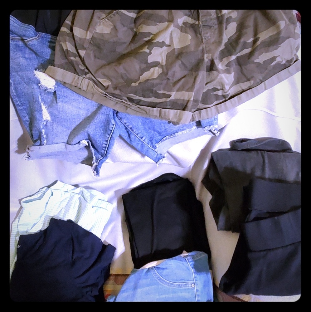 Bundle of XL womens maternity clothes